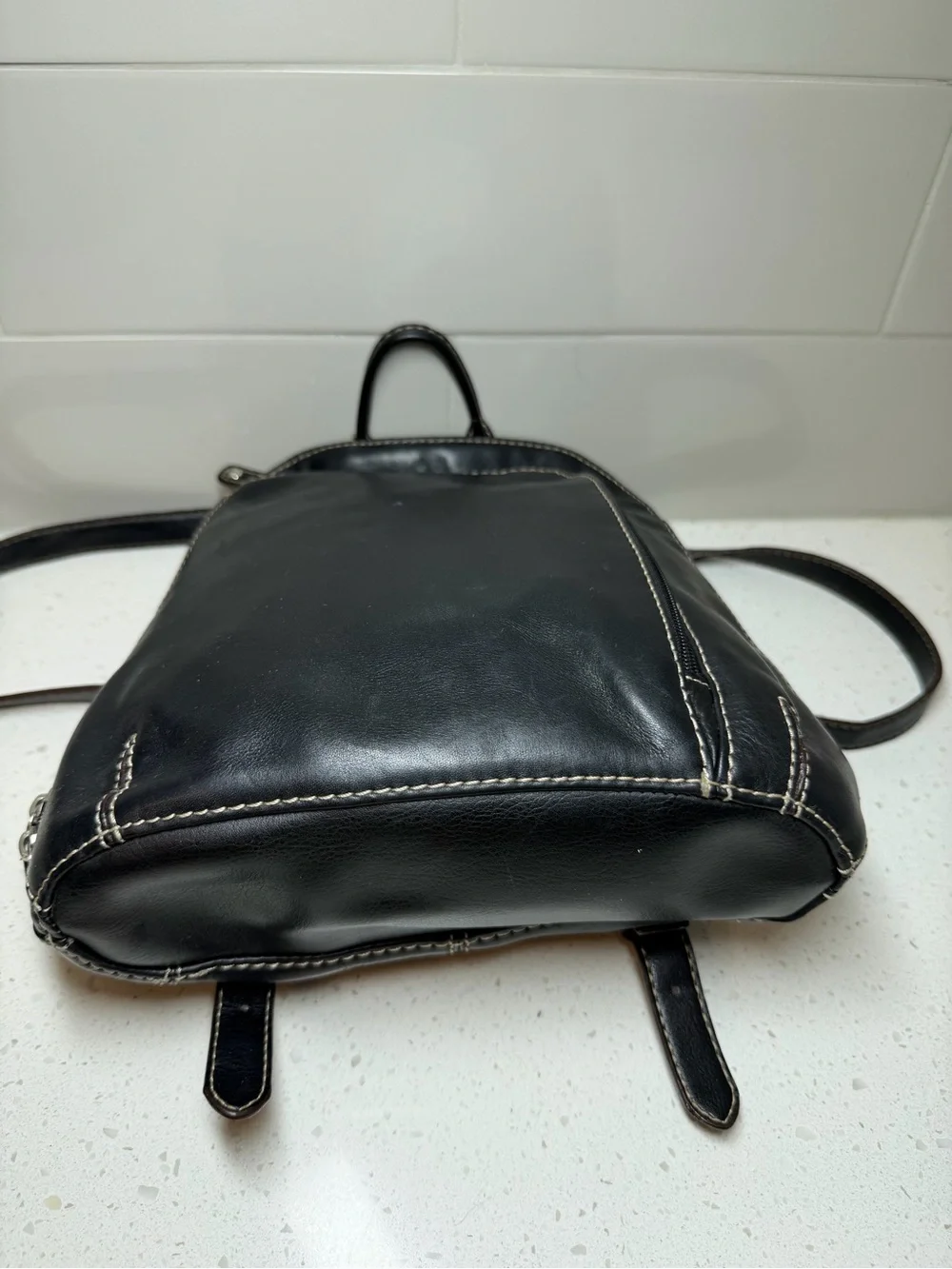 St John’s Bay Vintage Black Genuine Leather Backpack Purse Y2K 90s minimalist